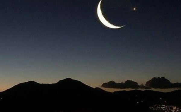 Keindahan Dan Makna Bulan Sabit