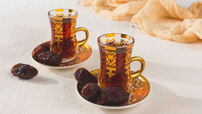 Adab Makan dan Minum Sesuai Tuntunan Rasulullah