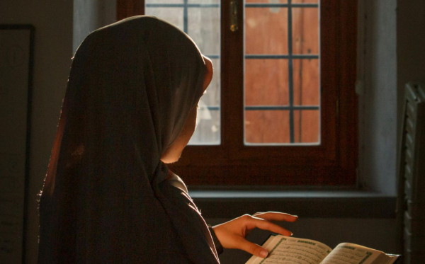 Hikmah di Balik Perintah Menutup Aurat