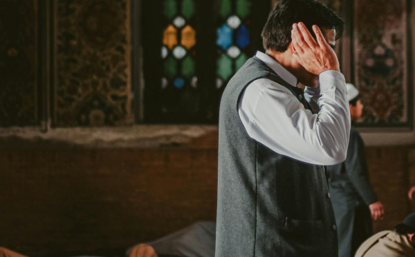 Shalat Tepat Waktu sebagai Tolak Ukur Iman