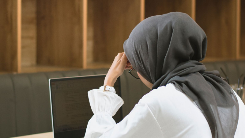 Menghadapi Hari Berat dengan Mengingat Allah